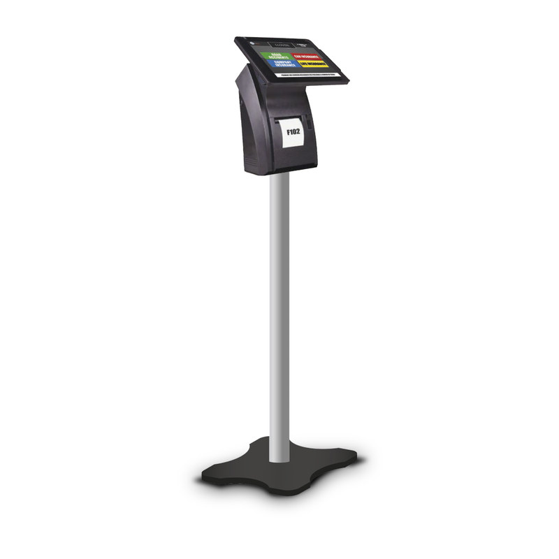 Expendedor táctil del sistema de turnos Microtouch montado sobre su pedestal de piso, de cuerpo completo.